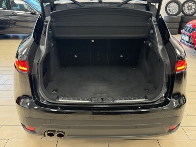 Jaguar F-PACE AWD*Black Pack*ACC*Navi*AHK*R.Cam*LED*