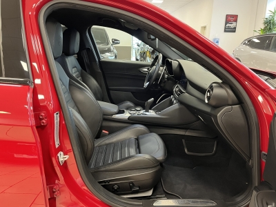 Alfa Romeo Giulia Veloce AWD Brembo*ACC*W-Paket*Leder*Navi*