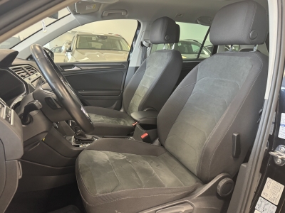 VW Tiguan 4M Highline*Active Info*AHK*LED*Navi*ACC