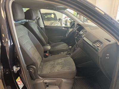 VW Tiguan 4M Highline*Active Info*AHK*LED*Navi*ACC