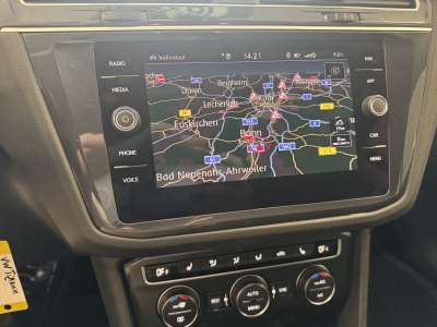 VW Tiguan 4M Highline*Active Info*AHK*LED*Navi*ACC