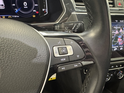 VW Tiguan 4M Highline*Active Info*AHK*LED*Navi*ACC