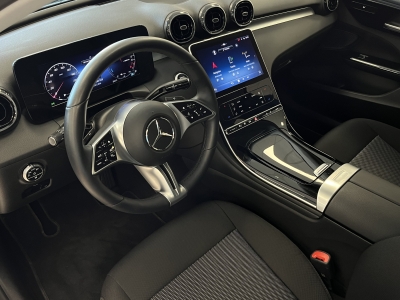 Mercedes-Benz C 300 e Avantgarde*Distronic+*LED*Navi*R.Cam*MBUX