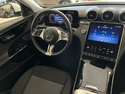 Mercedes-Benz C 300 e Avantgarde*Distronic+*LED*Navi*R.Cam*MBUX
