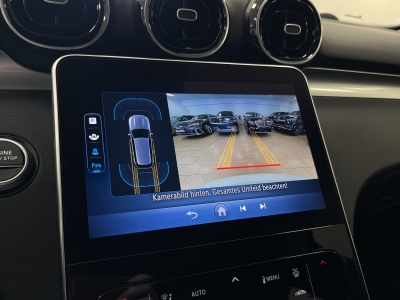 Mercedes-Benz C 300 e Avantgarde*Distronic+*LED*Navi*R.Cam*MBUX