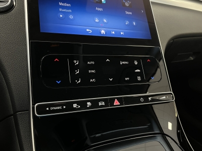 Mercedes-Benz C 300 e Avantgarde*Distronic+*LED*Navi*R.Cam*MBUX