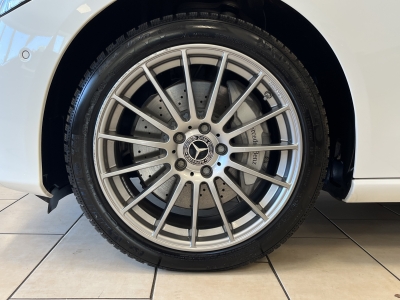 Mercedes-Benz C 300 e Avantgarde*Distronic+*LED*Navi*R.Cam*MBUX