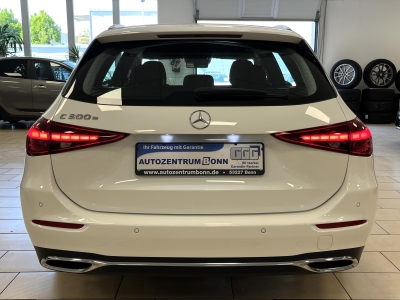 Mercedes-Benz C 300 e Avantgarde*Distronic+*LED*Navi*R.Cam*MBUX