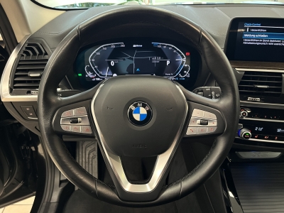BMW X3 xDrive 30e*Luxury-Line*ACC*LED*HUD*RCam*Leder