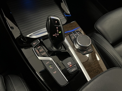 BMW X3 xDrive 30e*Luxury-Line*ACC*LED*HUD*RCam*Leder