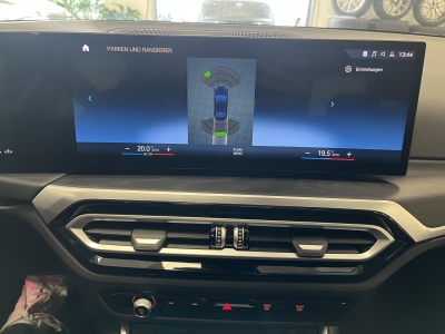 BMW 318 i*LED*Navi*CarPlay*LiveCockpitPlus*PDC*DAB*