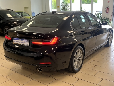 BMW 318 i*LED*Navi*CarPlay*LiveCockpitPlus*PDC*DAB*