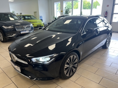 Mercedes-Benz CLA 220 Shooting Brake 4M*Leder*AHK*LED*Distr.+
