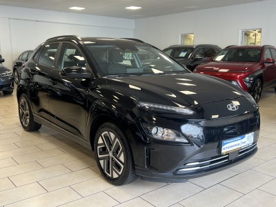 Hyundai KONA Select*2WD*CarPlay*Cam*PDC*WinterP.*SHZ*1.H