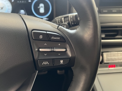 Hyundai KONA Select*2WD*CarPlay*Cam*PDC*WinterP.*SOH:95%
