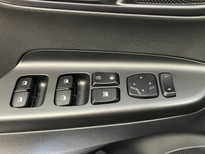 Hyundai KONA Select*2WD*CarPlay*Cam*PDC*WinterP.*SOH:95%