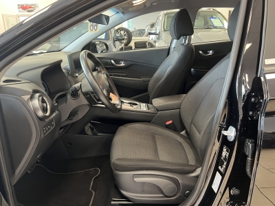 Hyundai KONA Select*2WD*CarPlay*Cam*PDC*WinterP.*SOH:95%