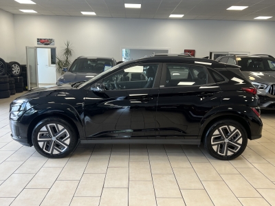 Hyundai KONA Select*2WD*CarPlay*Cam*PDC*WinterP.*SOH:95%