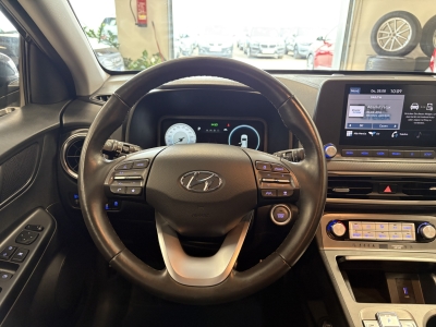 Hyundai KONA Select 2WD*ACC*R-Cam*CarPlay*SHZ*SOH:100%*