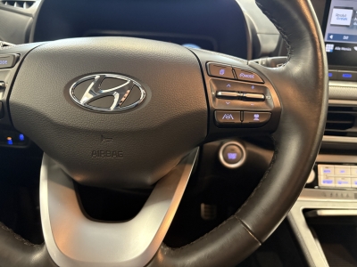 Hyundai KONA Select 2WD*ACC*R-Cam*CarPlay*SHZ*SOH:100%*