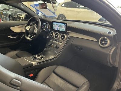 Mercedes-Benz C 300 4Matic AMG-Line Sport Pano. Leder LED Navi
