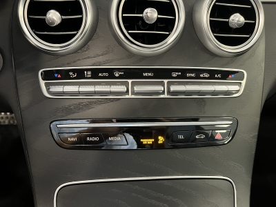 Mercedes-Benz C 300 4Matic AMG-Line Sport Pano. Leder LED Navi