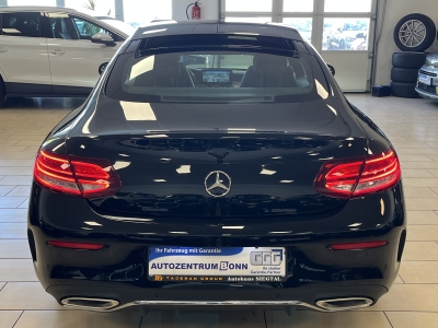 Mercedes-Benz C 300 4Matic AMG-Line Sport Pano. Leder LED Navi