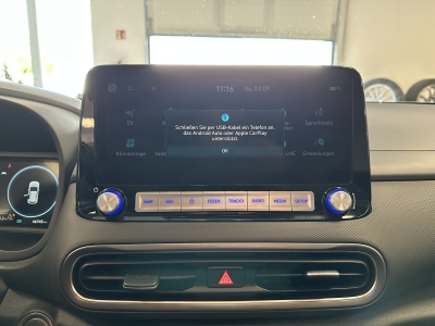 Hyundai KONA Edition 30+*2WD*Navi*CarPlay*Cam*SHZ*PDC*
