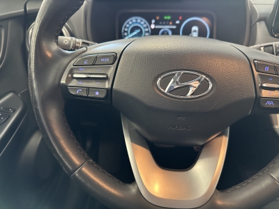 Hyundai KONA Edition 30+*2WD*Navi*CarPlay*Cam*SHZ*PDC*