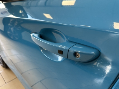 Hyundai KONA Edition 30+*2WD*Navi*CarPlay*Cam*SHZ*PDC*