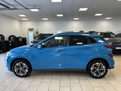 Hyundai KONA Edition 30+*2WD*Navi*CarPlay*Cam*SHZ*PDC*