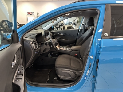 Hyundai KONA Edition 30+*2WD*Navi*CarPlay*Cam*SHZ*PDC*