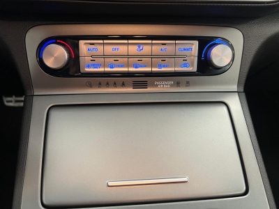 Hyundai KONA Select*2WD*CarPlay*ACC*Cam*SHZ*SOH:100%*