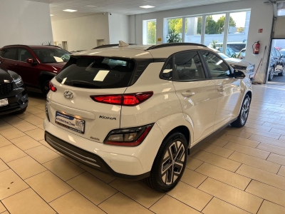 Hyundai KONA Select*2WD*CarPlay*ACC*Cam*SHZ*SOH:100%*