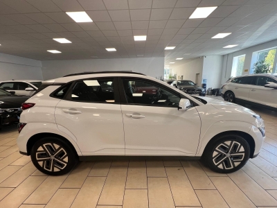 Hyundai KONA Select*2WD*CarPlay*ACC*Cam*SHZ*SOH:100%*