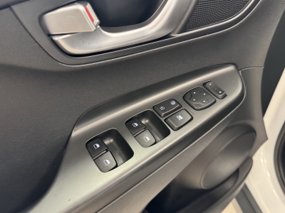 Hyundai KONA Select*2WD*ACC*CarPlay*Cam*WinterP.*SOH100%