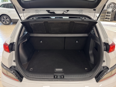 Hyundai KONA Select*2WD*ACC*CarPlay*Cam*WinterP.*SOH100%