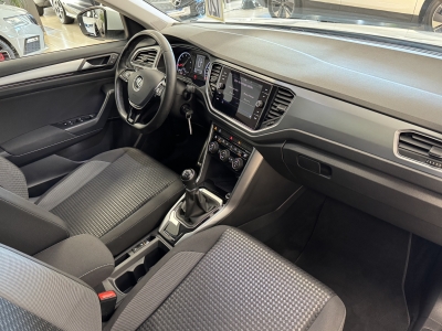 VW T-Roc Active*Panorama*SHZ*CarPlay*PDC*KlimaAuto*