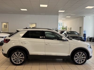 VW T-Roc Active*Panorama*SHZ*CarPlay*PDC*KlimaAuto*