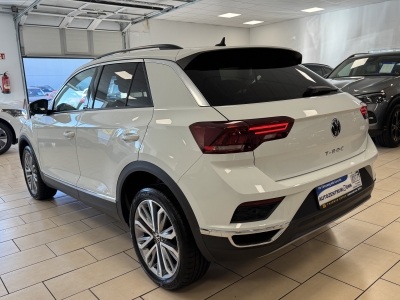 VW T-Roc Active*Panorama*SHZ*CarPlay*PDC*KlimaAuto*