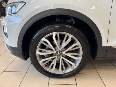 VW T-Roc Active*Panorama*SHZ*CarPlay*PDC*KlimaAuto*