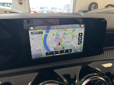 Mercedes-Benz CLA 250 e*Navi*R-Cam*SHZ*TeiLeder*DAB*CarPlay*