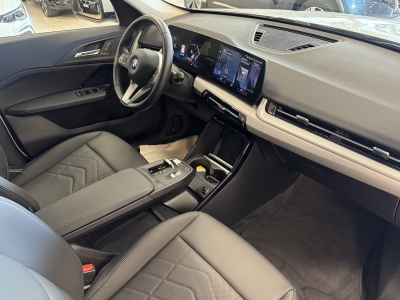 BMW X1 25 e xDrive*LED*Navi*R-Cam*SHZ*KeyLess*CarPlay*