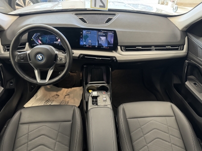 BMW X1 25 e xDrive*LED*Navi*R-Cam*SHZ*KeyLess*CarPlay*
