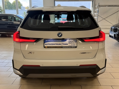 BMW X1 25 e xDrive*LED*Navi*R-Cam*SHZ*KeyLess*CarPlay*