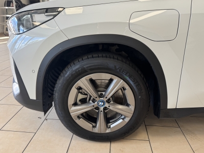 BMW X1 25 e xDrive*LED*Navi*R-Cam*SHZ*KeyLess*CarPlay*