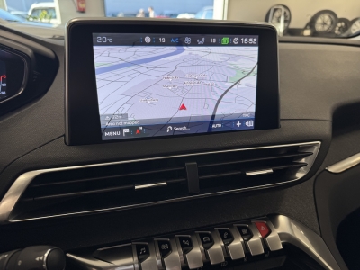 Peugeot 5008 Allure*7-Sitzer*TeiLeder*CarPlay*SHZ*Navi*