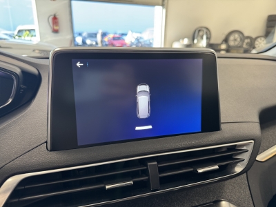 Peugeot 5008 Allure*7-Sitzer*TeiLeder*CarPlay*SHZ*Navi*
