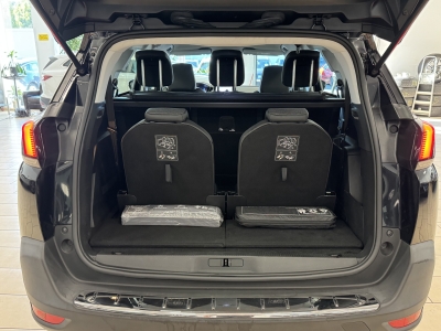 Peugeot 5008 Allure*7-Sitzer*TeiLeder*CarPlay*SHZ*Navi*