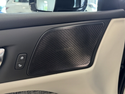 Volvo V60 R Design Plug-In Hybrid AWD*LED*Navi*R-Cam*